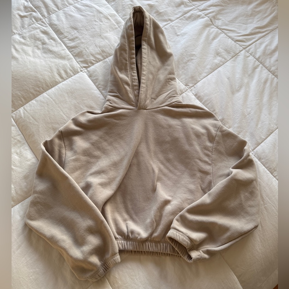 Tan cropped hoodie sweatshirt